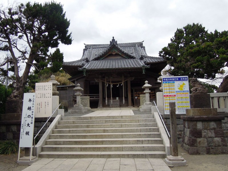 葉山 森戸神社 拝殿と本殿