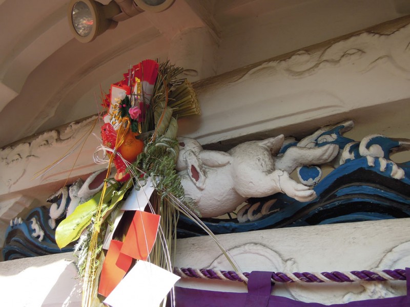 木更津 白弁天 厳島神社 向背 白兎（右）