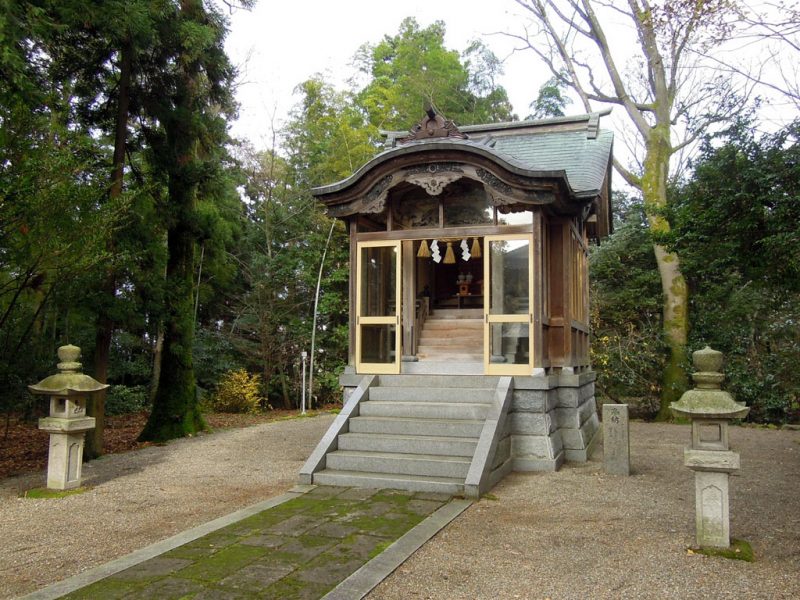 高瀬神社 功霊社