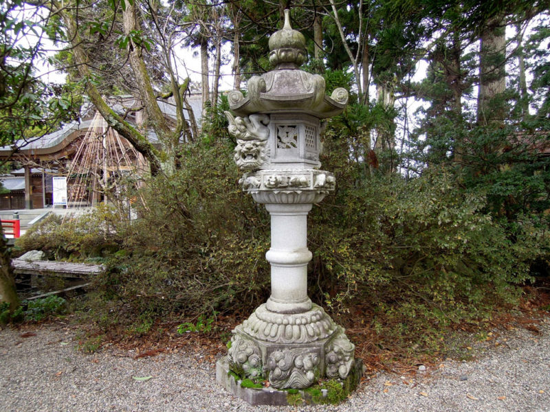 高瀬神社 石灯籠