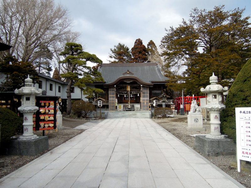 湯倉神社 境内