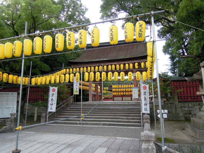 津島神社 門