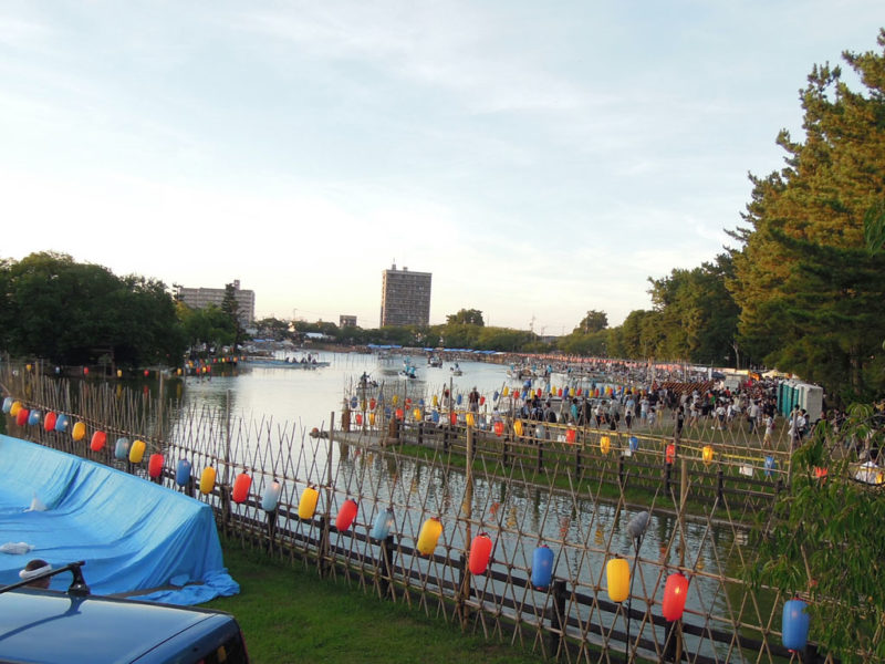 津島祭 天王川公園の池