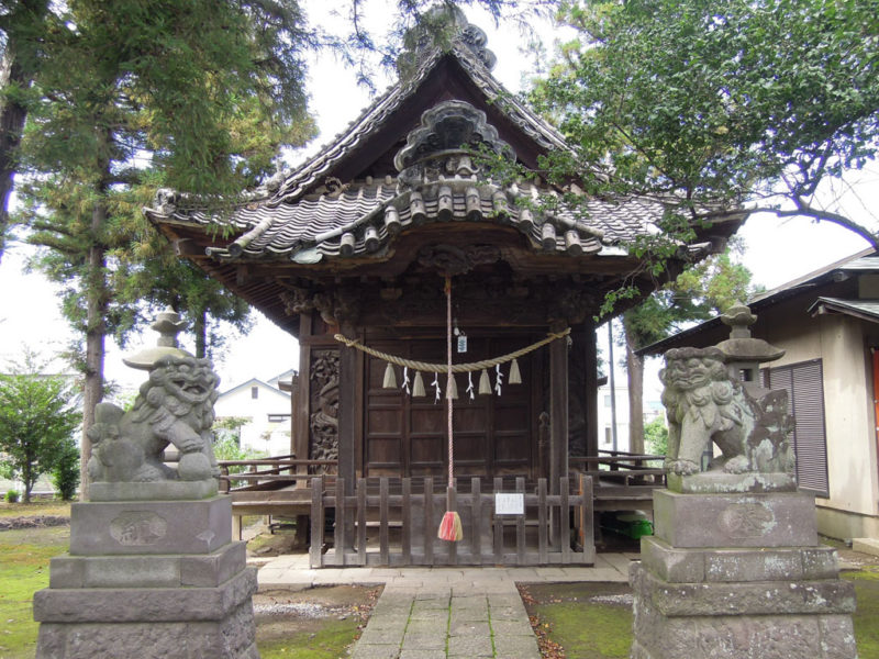 飯玉神社(中尾町) 拝殿