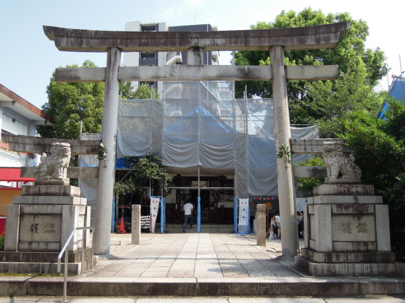 大須三輪神社 三ツ鳥居