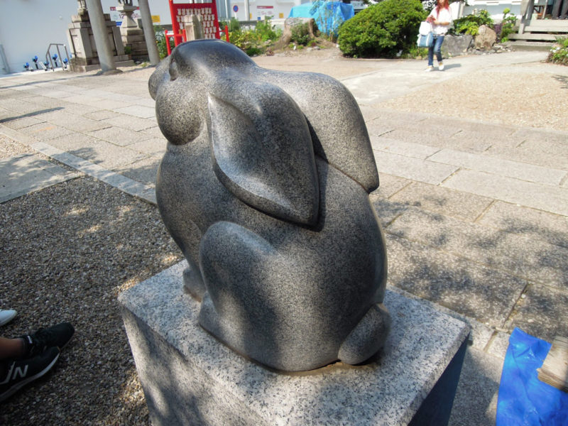 大須三輪神社 福兎