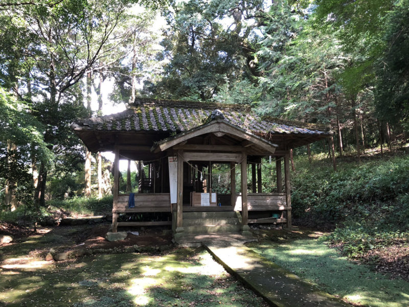 兎谷金山彦神社 境内