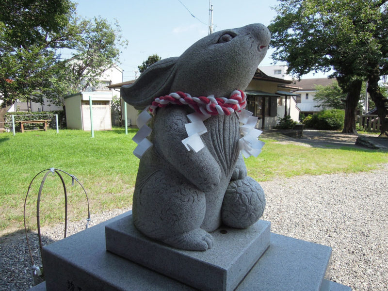 淡海國玉神社 狛兎 右