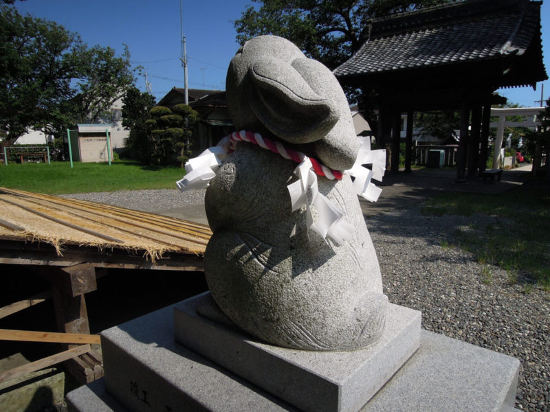 淡海國玉神社 狛兎 左