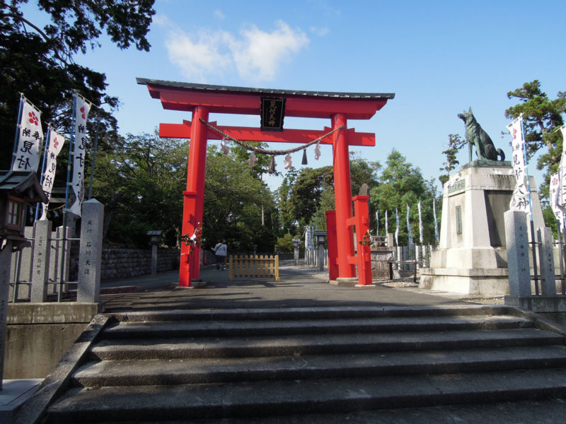 矢奈比賣神社 鳥居