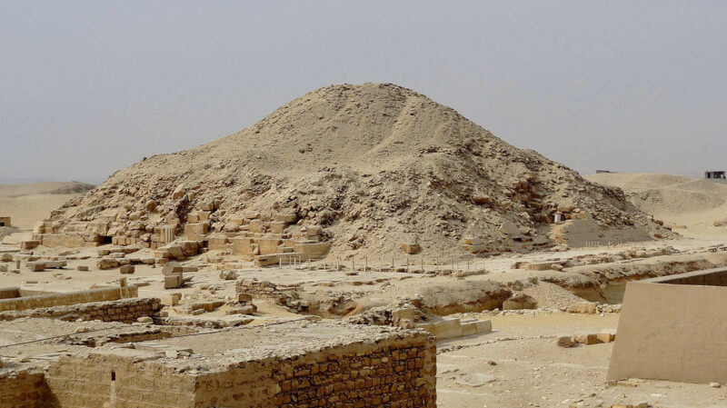 ウナス王のピラミッド