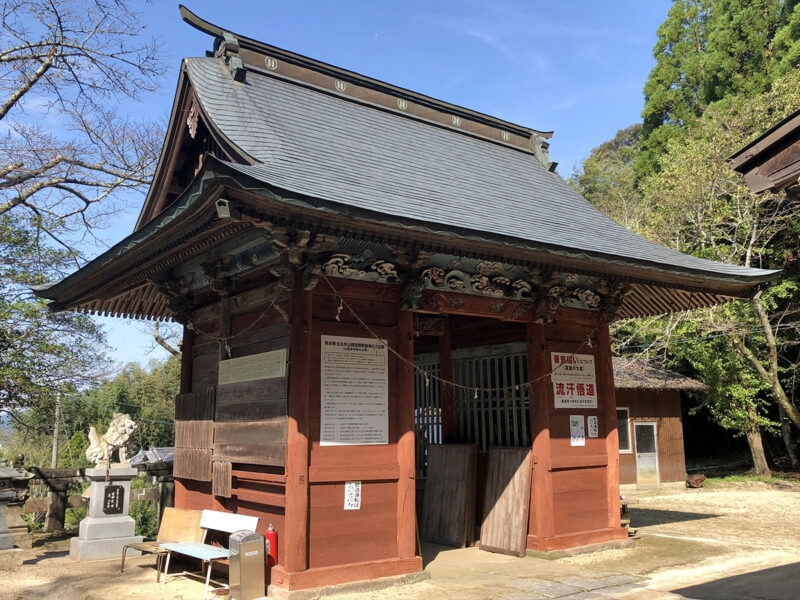 玉名山部田熊野座神社 山門 背面