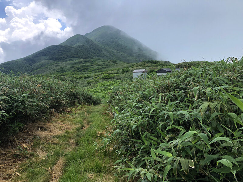 月山 施薬避難小屋