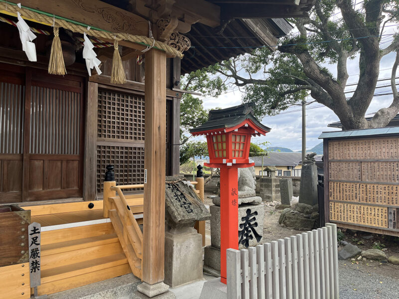 波折神社 拝殿