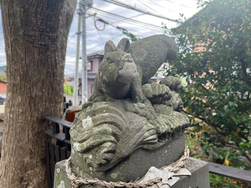 波折神社 兎像