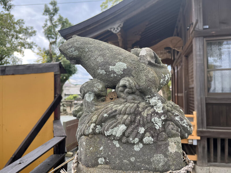 波折神社 兎像